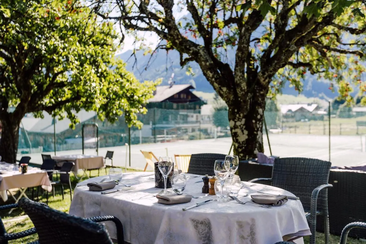 Hotel Champs Fleuris Morzine 4*,